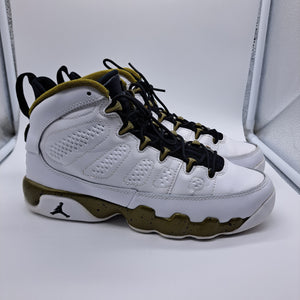 Jordan 9 Statue - size 7y