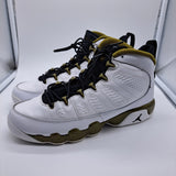 Jordan 9 Statue - size 7y