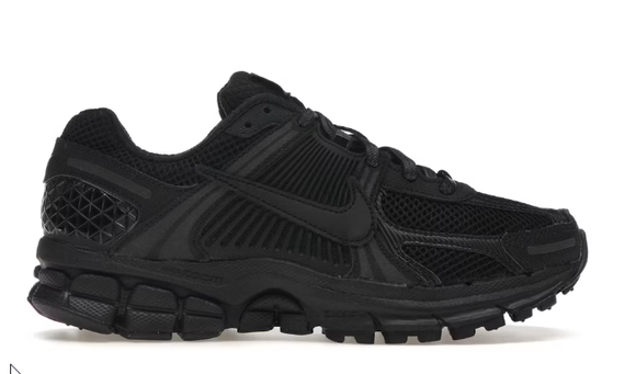 Nike Vomero 5 Triple Black - size  9