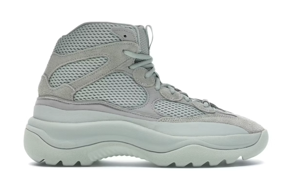 Yeezy DSRT Boot Salt - size  10.5