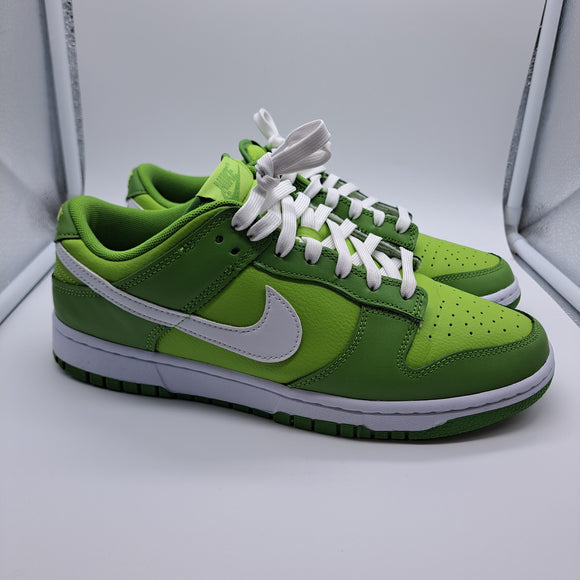 Nike Dunk Low Chlorophyll - size 9