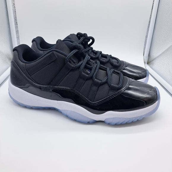 Jordan 11 Low Space Jam - size 9.5