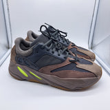 Yeezy 700 Mauve - size 10.5