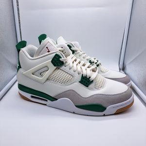 Jordan 4 SB Pine Green - size 14