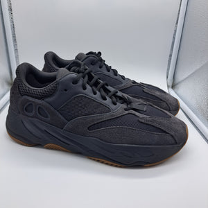 Yeezy 700 Utility Black - size 11