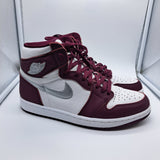 Jordan 1 Bordeaux - size 9.5