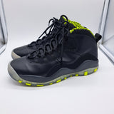 Jordan 10 Venom - size 5.5y