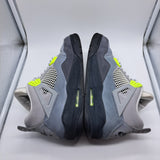 Jordan 4 SE Neon - size 9