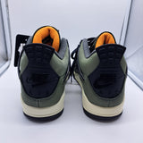 Jordan 4 Undefeated - size 10