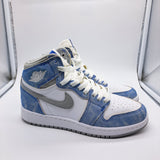 Jordan 1 Hyper Royal - size 4.5y