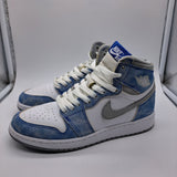 Jordan 1 Hyper Royal - size 4.5y