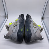 Jordan 4 SE Neon - size 7y