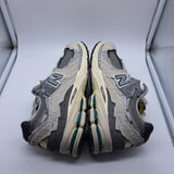 New Balance 2002R Protection Pack Rain Cloud - size 9