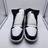 Jordan 1 Mid Patent Black White Gold - size 9.5