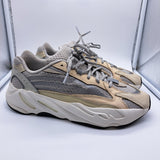 Yeezy 700 Cream - size 10