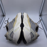 Yeezy 700 Cream - size 10