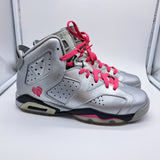 Jordan 6 Valentine's Day (2014) - size 6.5y
