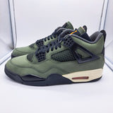 Jordan 4 Undefeated - size 10.5